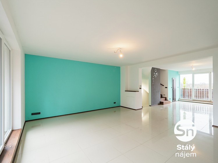 Pronájem rodinného domu 136 m², pozemek 67 m² - foto 2
