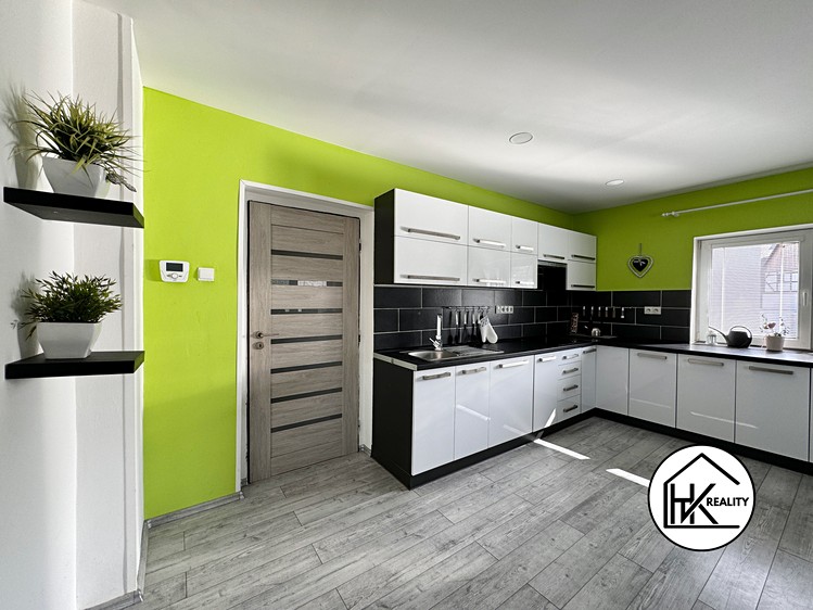 Pronájem  rodinného domu 106 m², pozemek 1 m² - foto 4