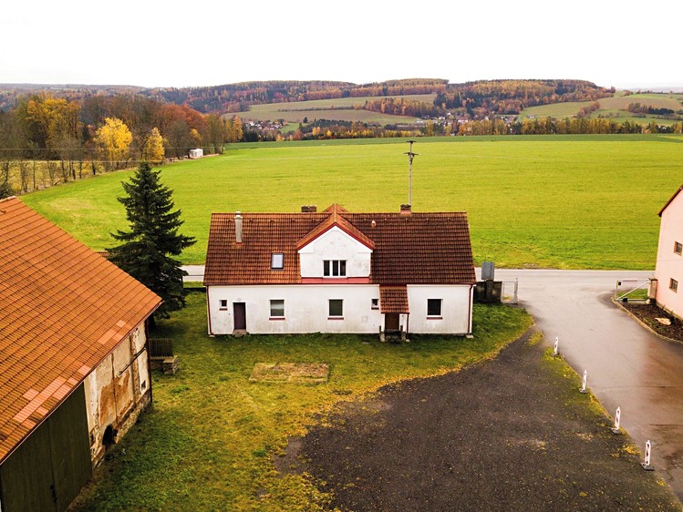 Pronájem vícegeneračního domu 191 m², pozemek 843 m² - foto 4