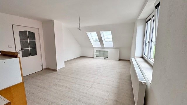 Pronájem vícegeneračního domu 191 m², pozemek 843 m² - foto 8