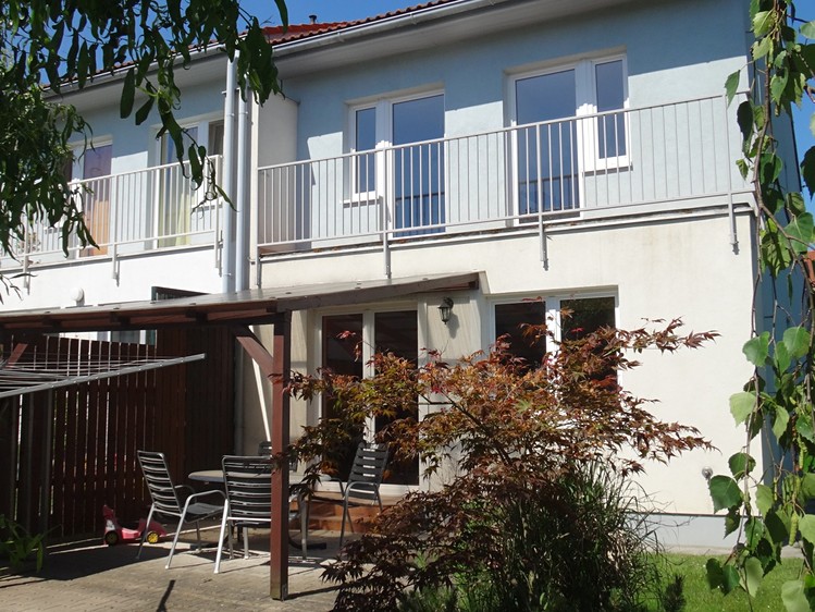 Pronájem rodinného domu 120 m², pozemek 300 m² - foto 1