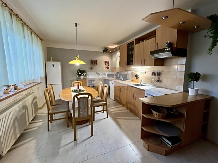 Pronájem rodinného domu 160 m², pozemek 994 m² - foto 7