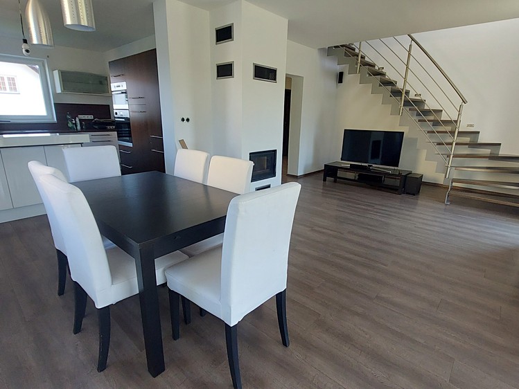 Pronájem  rodinného domu 163 m², pozemek 781 m² - foto 4
