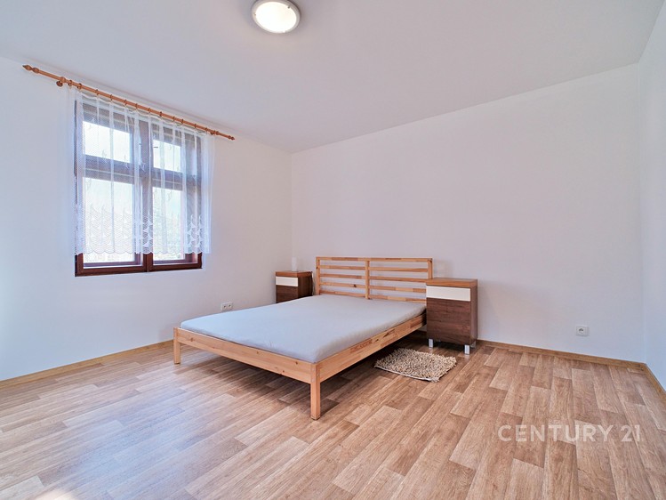 Pronájem rodinného domu 40 m², pozemek 644 m² - foto 3