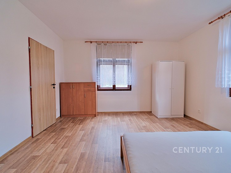 Pronájem rodinného domu 40 m², pozemek 644 m² - foto 5