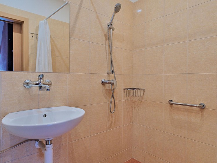 Pronájem rodinného domu 40 m², pozemek 644 m² - foto 7