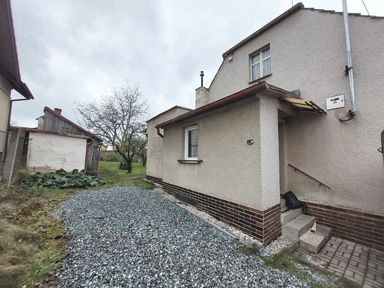 Pronájem rodinného domu 75 m², pozemek 601 m² - foto 2