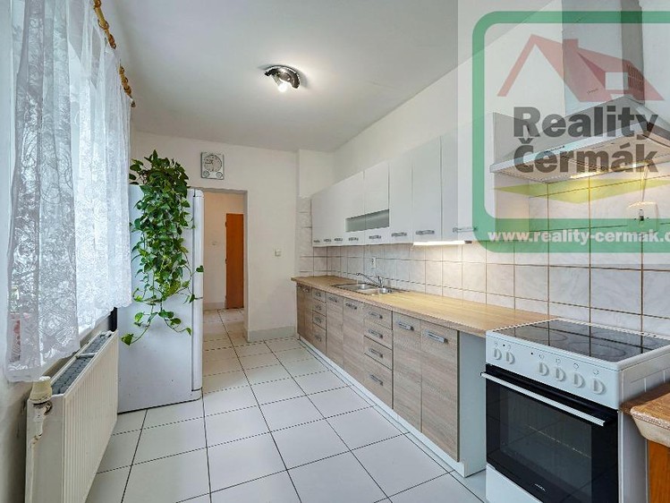 Pronájem rodinného domu 224 m², pozemek 346 m² - foto 5