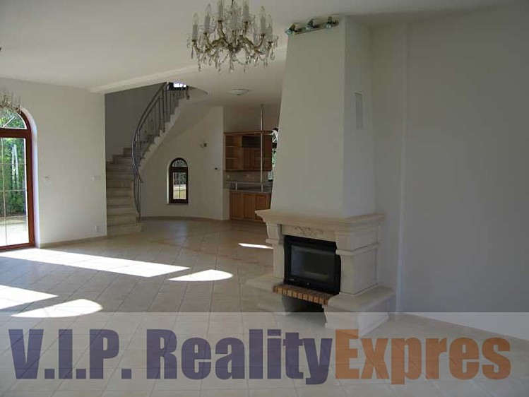 Pronájem vily 270 m², pozemek 400 m² - foto 4
