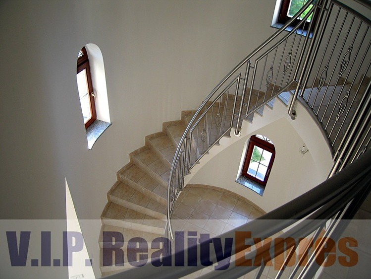Pronájem vily 270 m², pozemek 400 m² - foto 7
