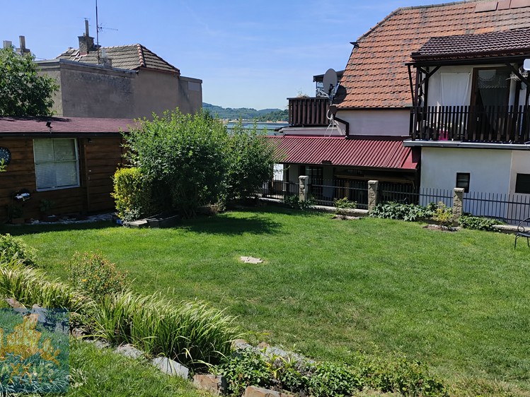 Pronájem rodinného domu 125 m², pozemek 520 m² - foto 1