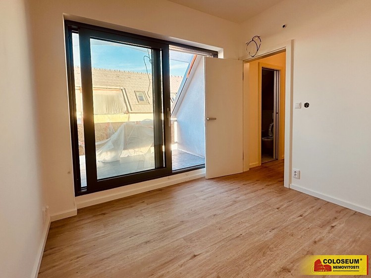 Pronájem rodinného domu 120 m², pozemek 491 m² - foto 7