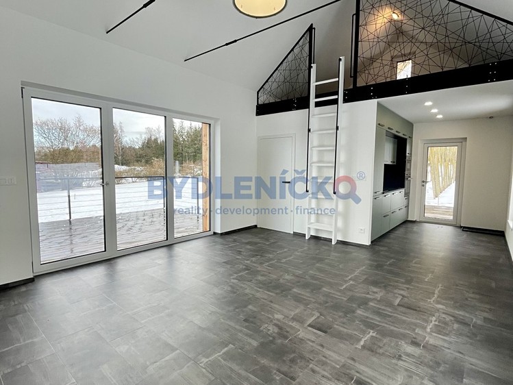 Pronájem rodinného domu 74 m², pozemek 1 000 m² - foto 2