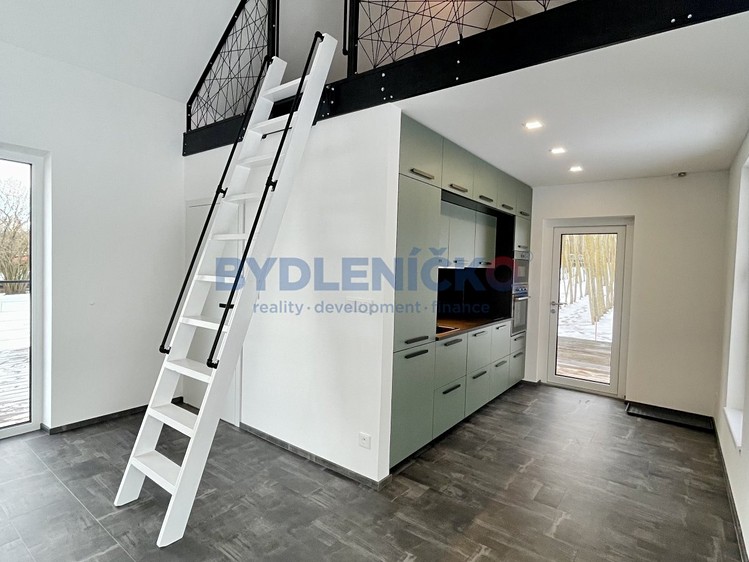 Pronájem rodinného domu 74 m², pozemek 1 000 m² - foto 6