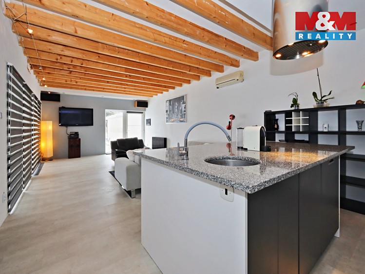 Pronájem rodinného domu 66 m², pozemek 811 m² - foto 2