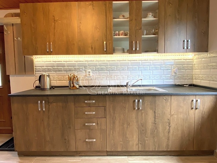 Pronájem rodinného domu 39 m², pozemek 200 m² - foto 2