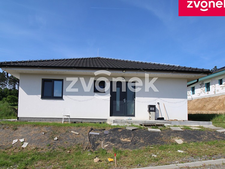 Pronájem rodinného domu 131 m², pozemek 480 m² - foto 2