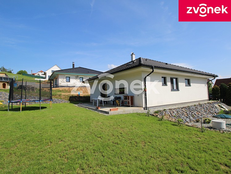 Pronájem rodinného domu 131 m², pozemek 480 m² - foto 1