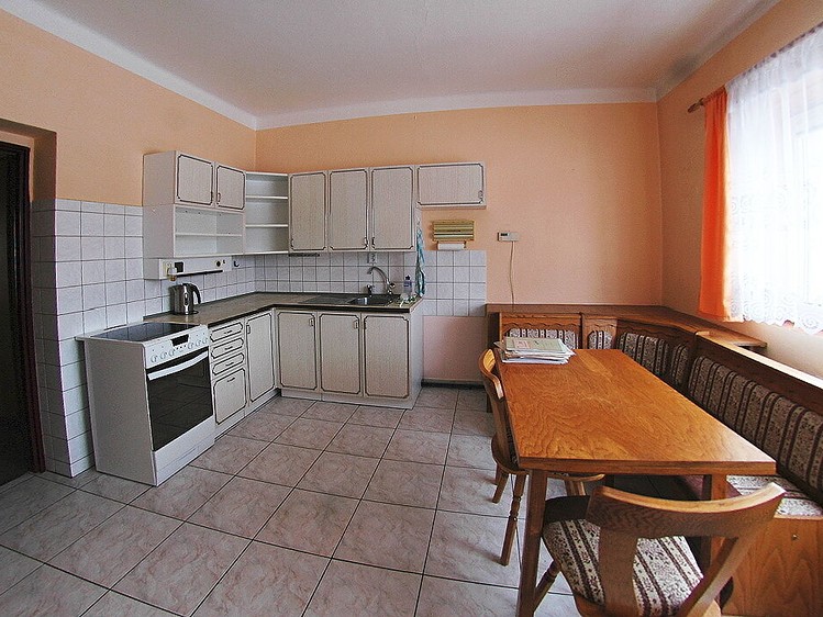 Pronájem rodinného domu 115 m², pozemek 977 m² - foto 5