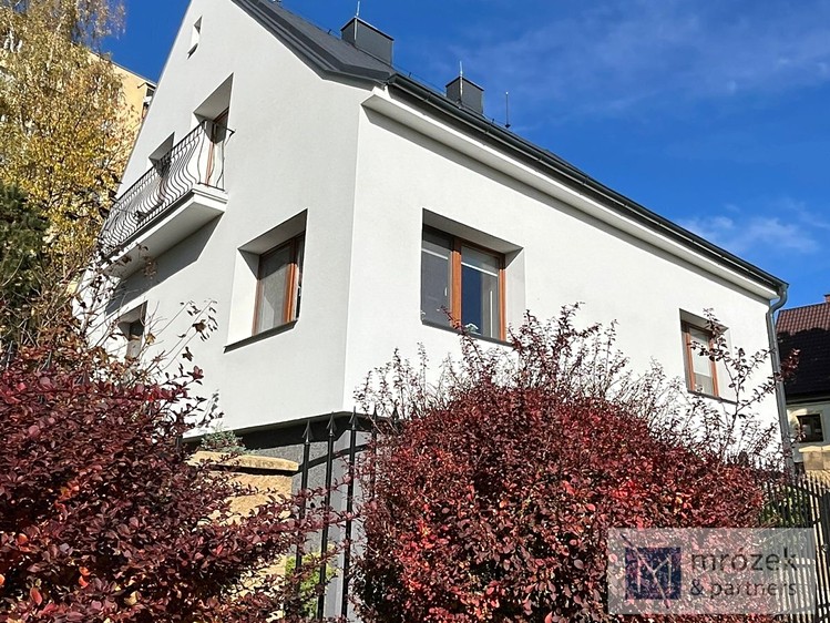 Pronájem rodinného domu 120 m², pozemek 834 m² - foto 3