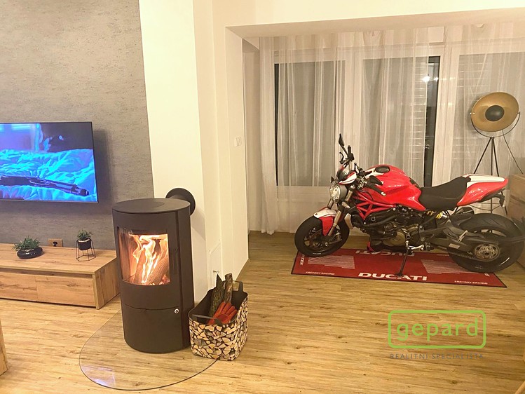 Pronájem rodinného domu 150 m², pozemek 879 m² - foto 6