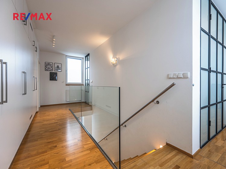 Pronájem  vily 150 m², pozemek 93 m² - foto 7