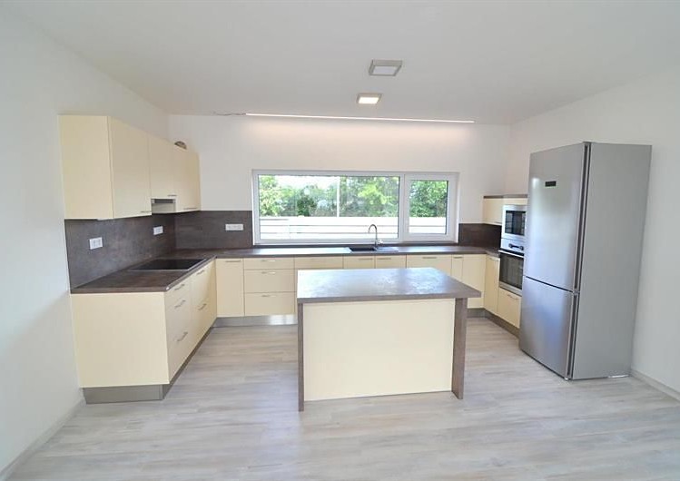 Pronájem rodinného domu 140 m², pozemek 115 m² - foto 6