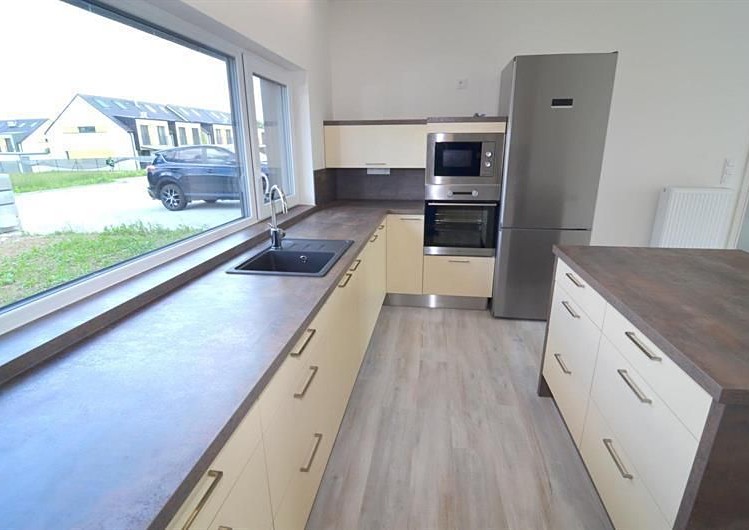 Pronájem rodinného domu 140 m², pozemek 115 m² - foto 7
