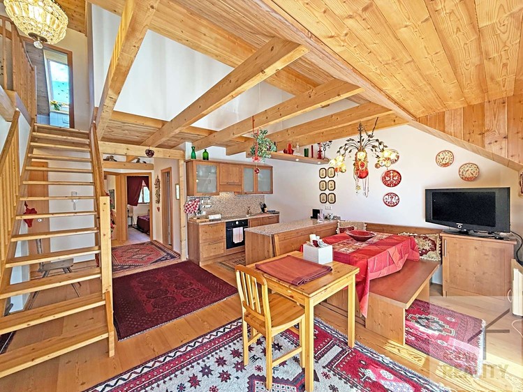 Prodej bytu 4+kk 88 m² (Mezonet) - foto 1