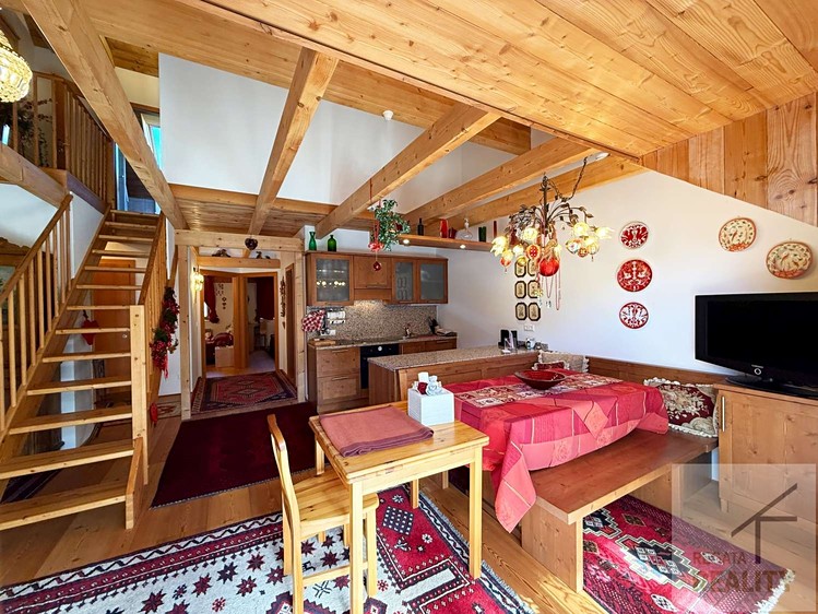 Prodej bytu 4+kk 88 m² (Mezonet) - foto 7