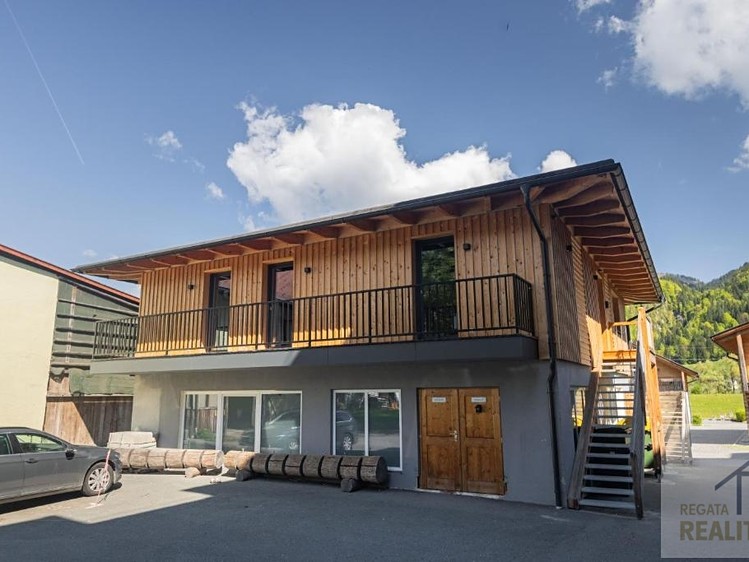 Prodej rodinného domu 117 m², pozemek 60 m² - foto 1