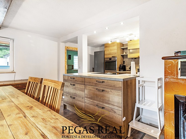 Prodej vily 107 m², pozemek 994 m² - foto 6