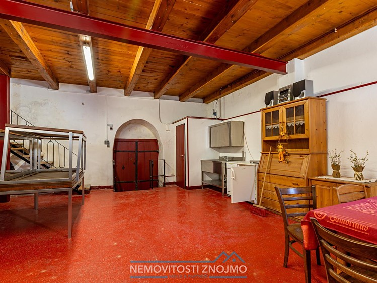 Prodej vinného sklepa 177 m² - foto 4