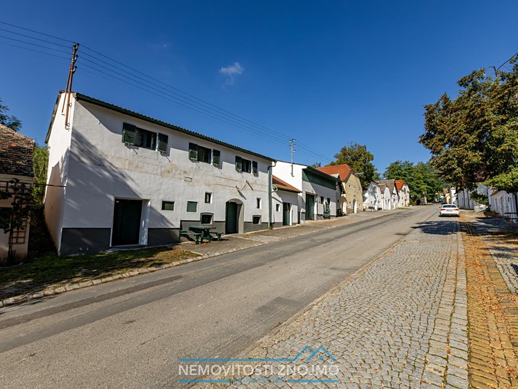 Prodej vinného sklepa 177 m² - foto 3