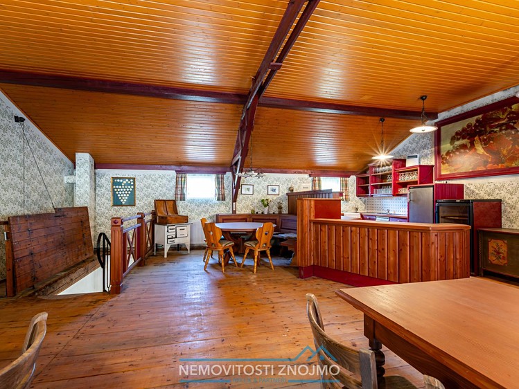 Prodej vinného sklepa 177 m² - foto 7