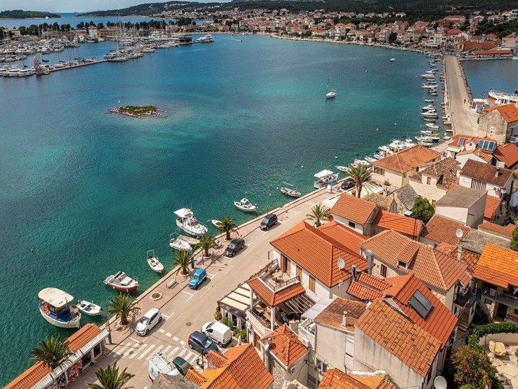 Prodej bytu atypické 275 m² - foto 1