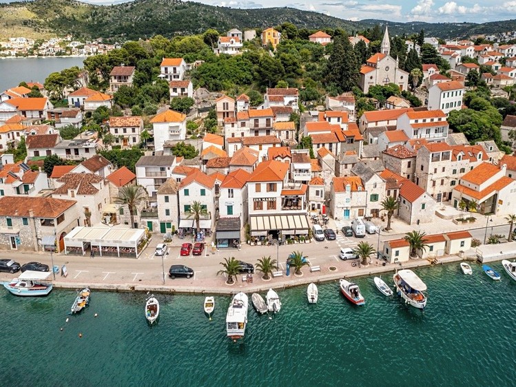 Prodej bytu atypické 275 m² - foto 2