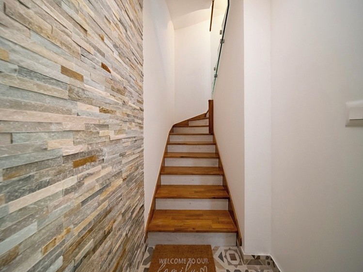 Prodej bytu atypické 275 m² - foto 8