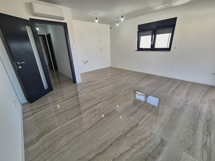Prodej bytu 3+kk 75 m² - foto 4