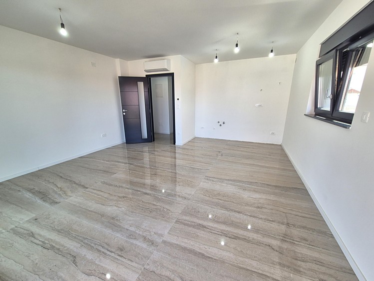 Prodej bytu 3+kk 75 m² - foto 3