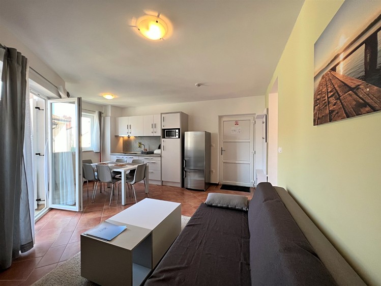 Pronájem bytu 3+kk 72 m² (Jednopodlažní) - foto 1
