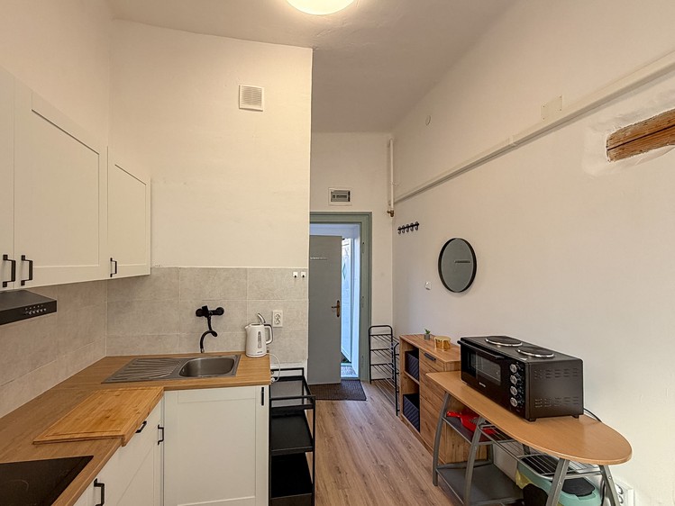 Pronájem bytu 2+kk 30 m² (Jednopodlažní) - foto 3