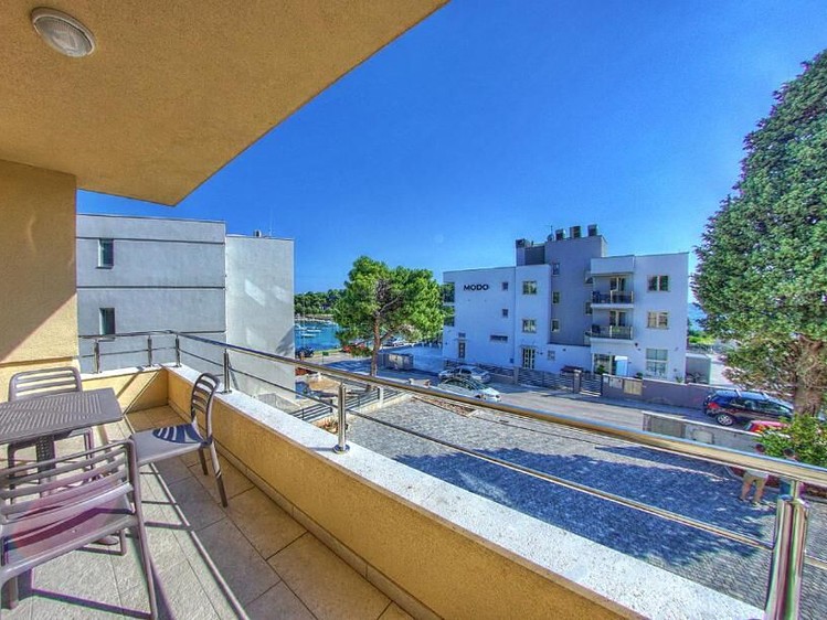 Pronájem bytu 4+kk 165 m² - foto 4