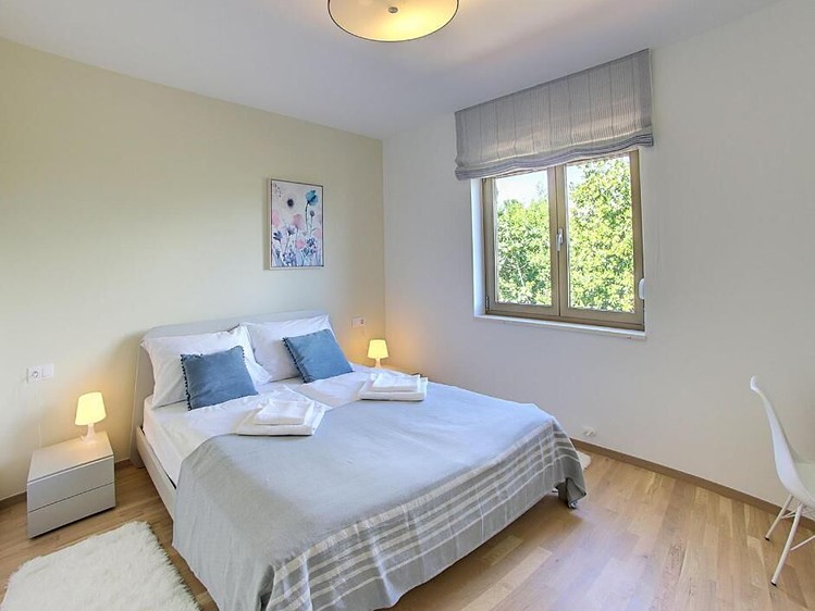 Pronájem bytu 4+kk 165 m² - foto 6