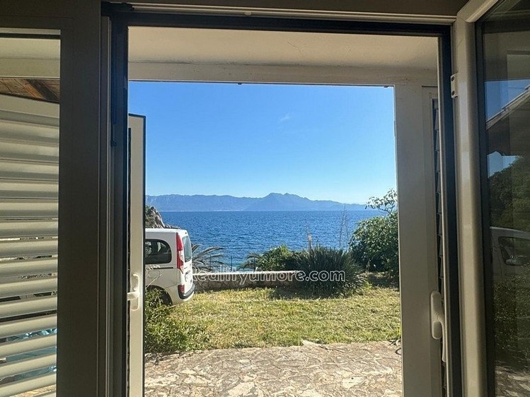 Prodej  rodinného domu 190 m², pozemek 1 502 m² - foto 5
