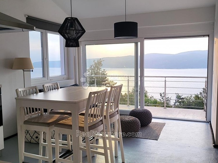 Prodej  rodinného domu 127 m², pozemek 710 m² - foto 5
