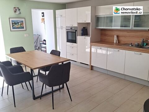 Pronájem  vily 140 m², pozemek 140 m² - foto 8