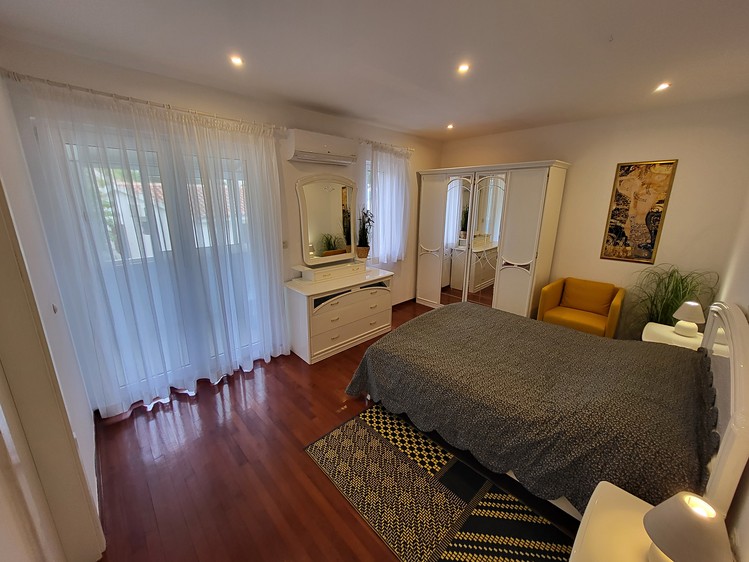 Pronájem vily 265 m², pozemek 400 m² - foto 2