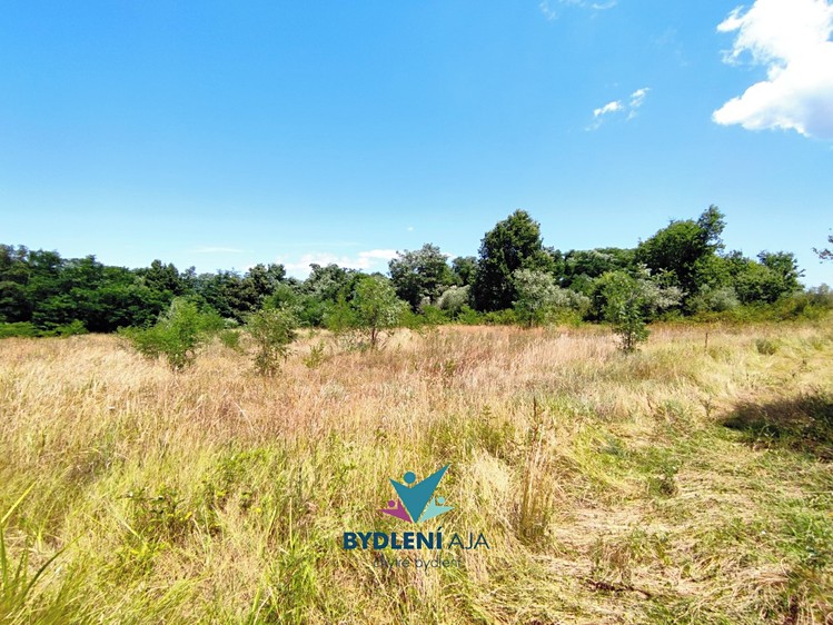 Prodej stavebního pozemku 7 495 m² - foto 2