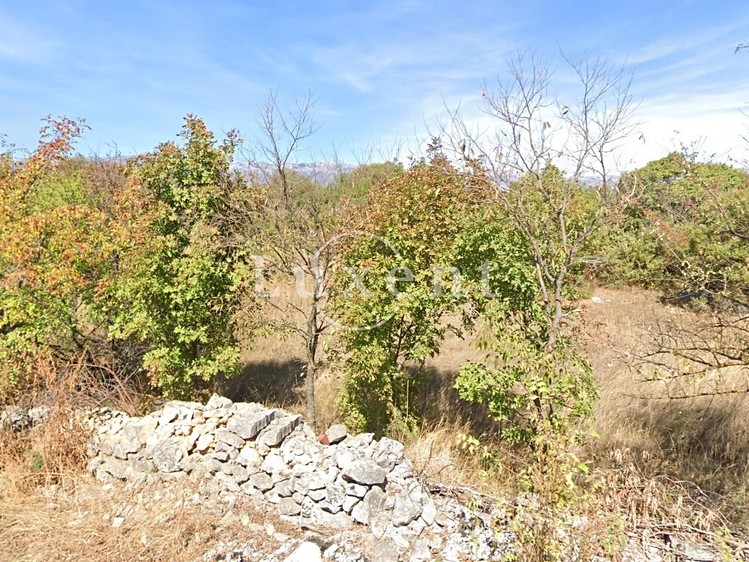 Prodej stavebního pozemku 666 m² - foto 3